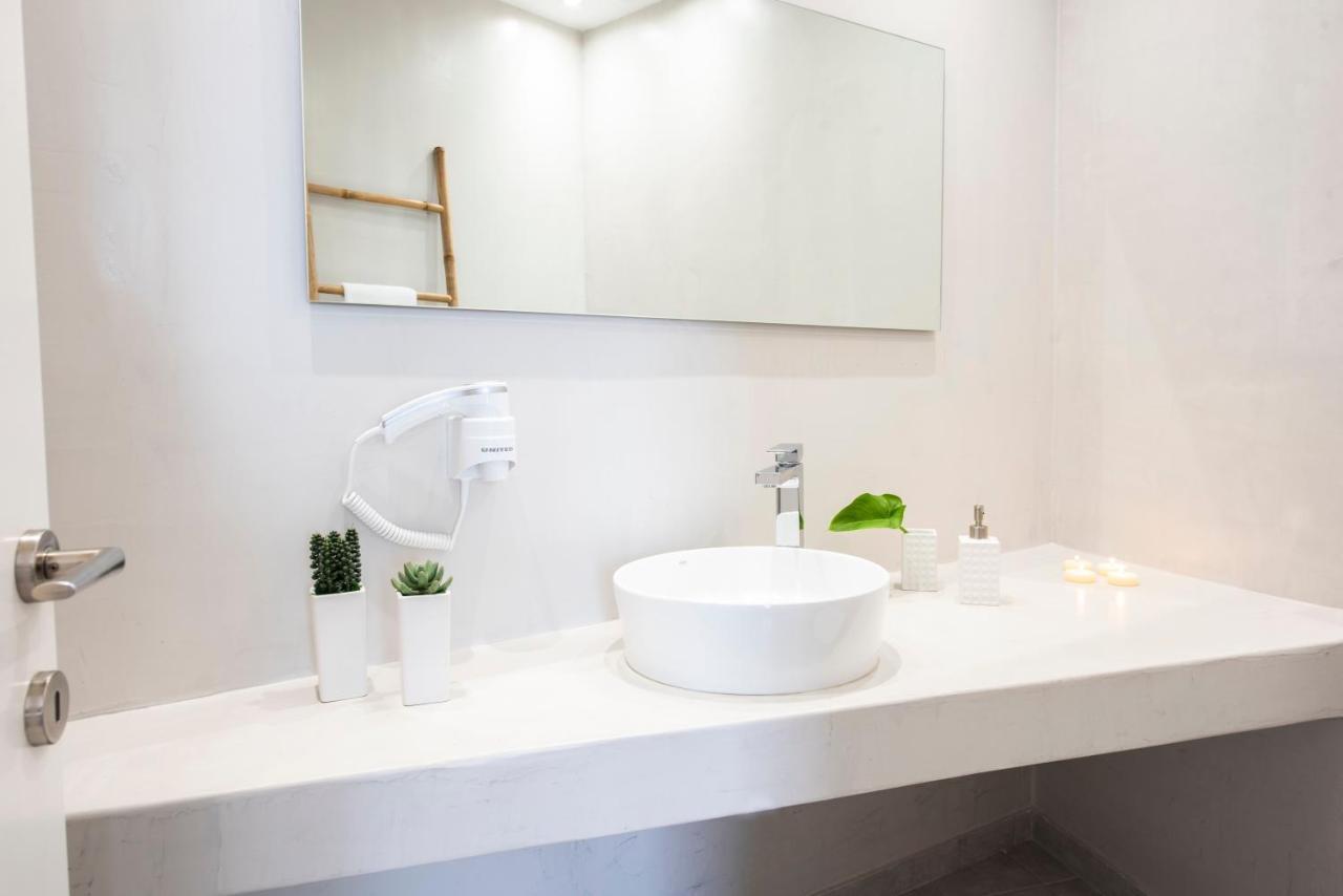 White Orchid Suites Βόθον Εξωτερικό φωτογραφία